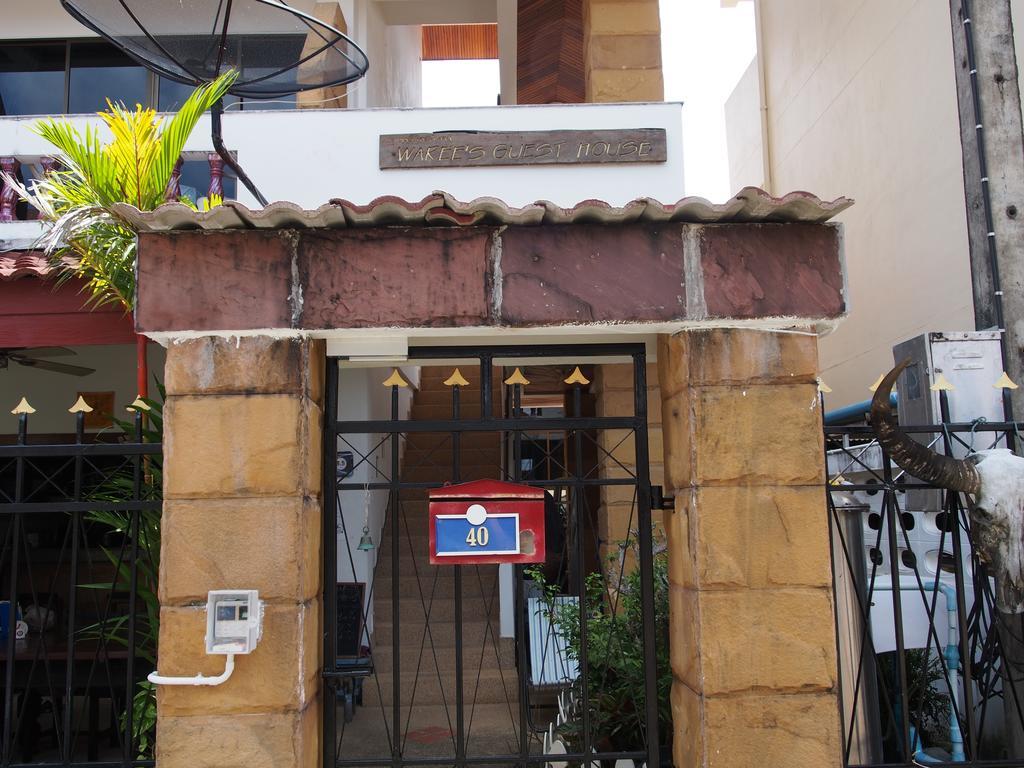 Waree'S Guesthouse Praia de Kata Exterior foto
